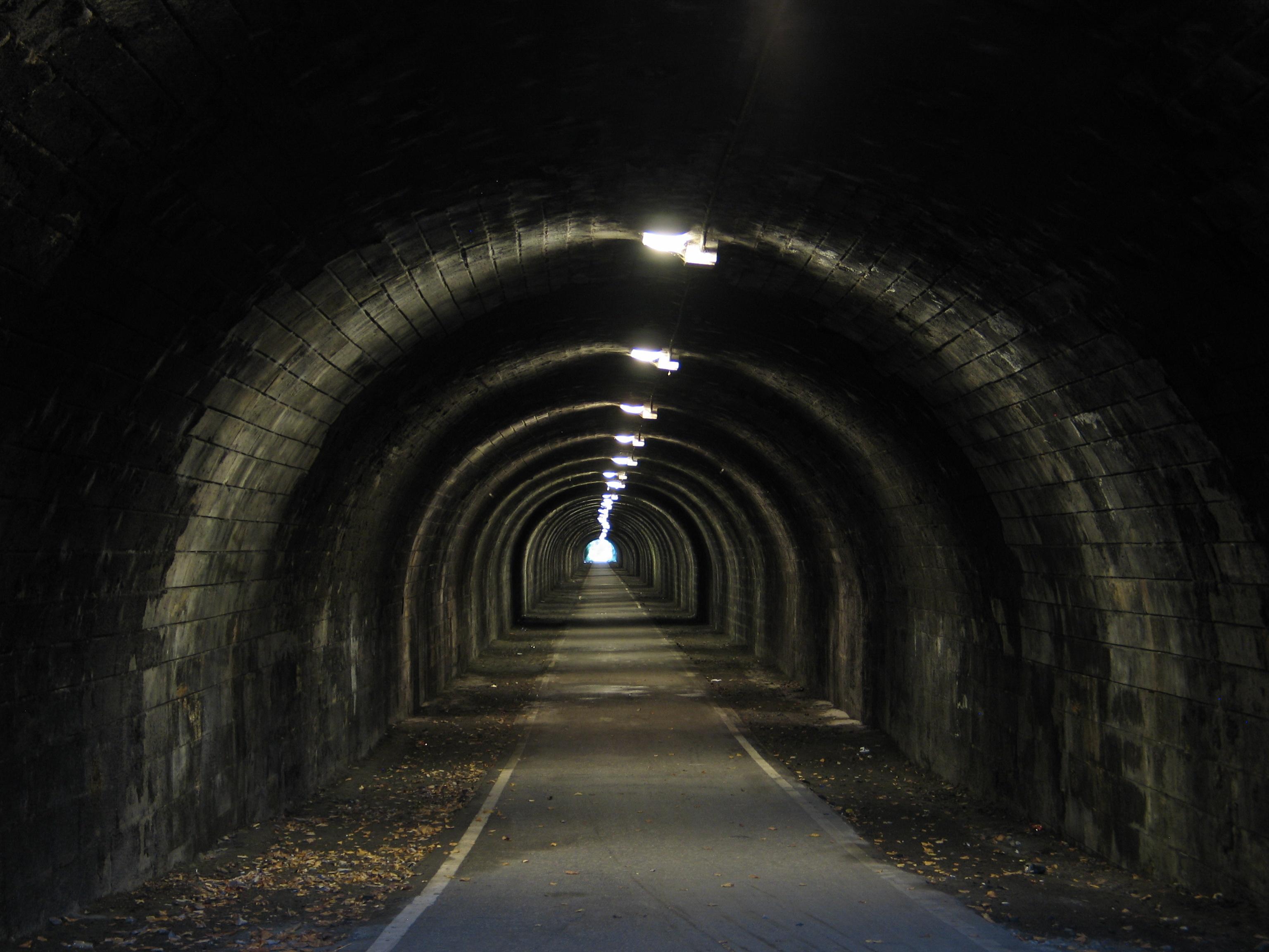 Métaphore du tunnel SSH